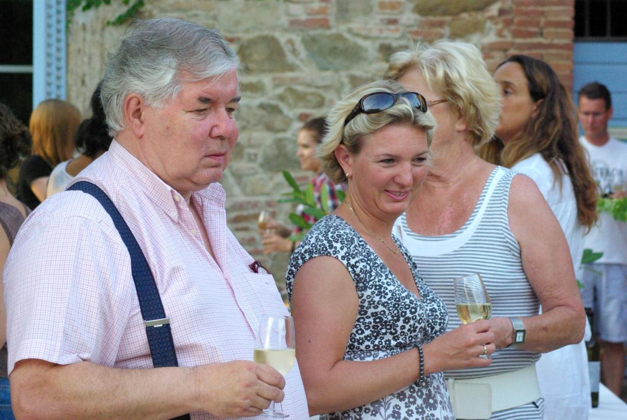Agroturismo Fattoria Santa Vittoria *