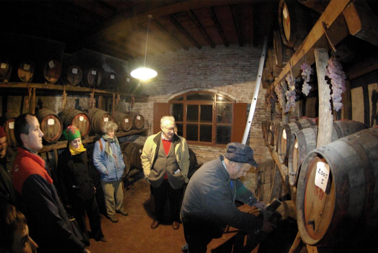 Fattoria Santa Vittoria *